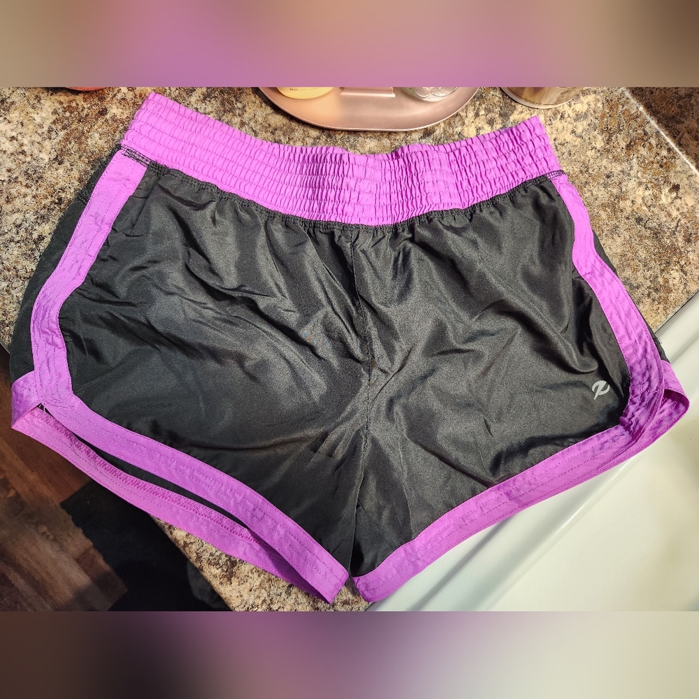Energy Zone Running Shorts - S